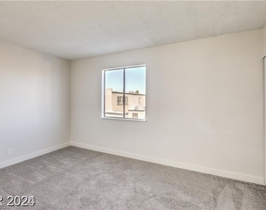 1436 N Jones Boulevard - Photo Thumbnail 22