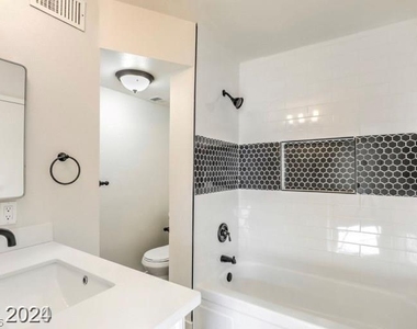 1436 N Jones Boulevard - Photo Thumbnail 18