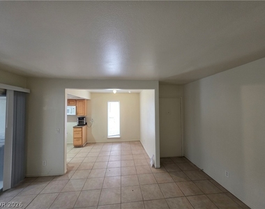 1440 Vegas Valley Drive - Photo Thumbnail 15