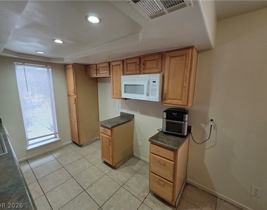1440 Vegas Valley Drive - Photo Thumbnail 25