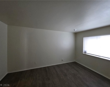 1440 Vegas Valley Drive - Photo Thumbnail 40