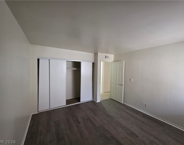 1440 Vegas Valley Drive - Photo Thumbnail 35