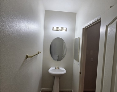 1423 Orange Jubilee Road - Photo Thumbnail 32