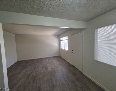 304 Orland Street - Photo Thumbnail 14