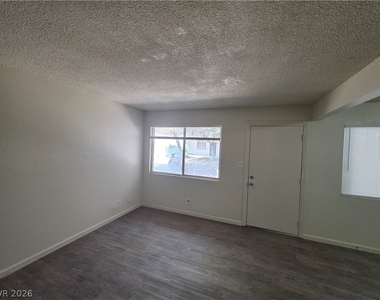 304 Orland Street - Photo Thumbnail 20