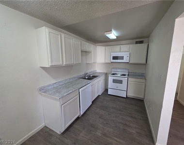 304 Orland Street - Photo Thumbnail 7