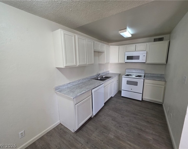 304 Orland Street - Photo Thumbnail 6