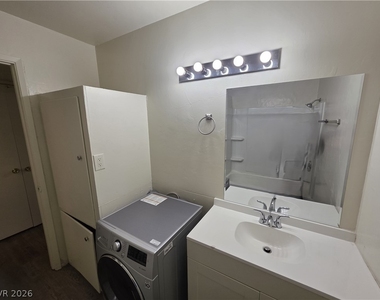 304 Orland Street - Photo Thumbnail 29