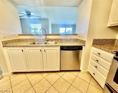 5055 W Hacienda Avenue - Photo Thumbnail 8
