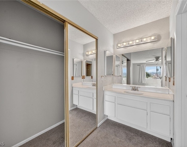 389 Summer Creek Court - Photo Thumbnail 14