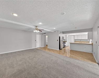 389 Summer Creek Court - Photo Thumbnail 7