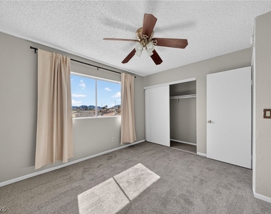 389 Summer Creek Court - Photo Thumbnail 15