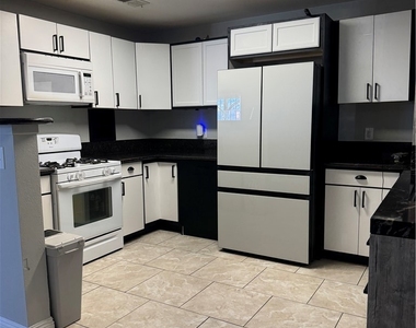 608 Greenhurst Road - Photo Thumbnail 3