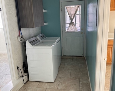 608 Greenhurst Road - Photo Thumbnail 6