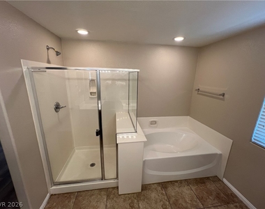 10626 Shiny Skies Drive - Photo Thumbnail 28