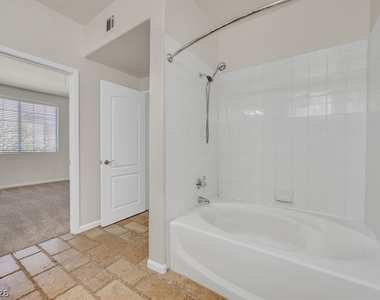 1709 King James Street - Photo Thumbnail 19