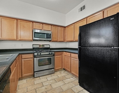 1709 King James Street - Photo Thumbnail 13