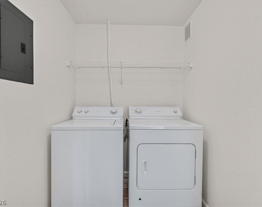 1709 King James Street - Photo Thumbnail 22