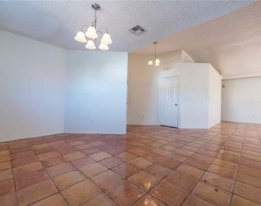 6357 Formula Way - Photo Thumbnail 4