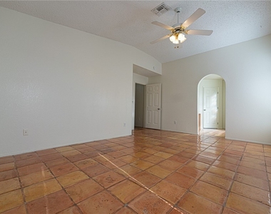 6357 Formula Way - Photo Thumbnail 19