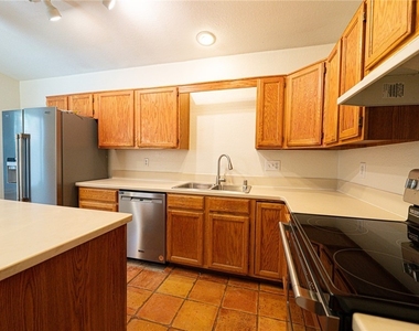 6357 Formula Way - Photo Thumbnail 9
