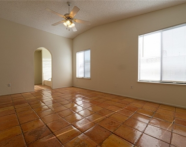 6357 Formula Way - Photo Thumbnail 20