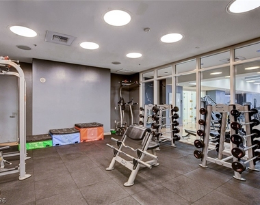 4525 Dean Martin Drive - Photo Thumbnail 52