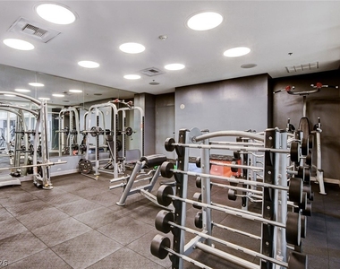 4525 Dean Martin Drive - Photo Thumbnail 51