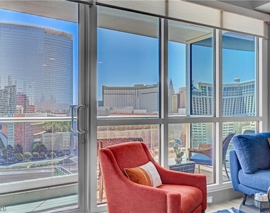 4525 Dean Martin Drive - Photo Thumbnail 27