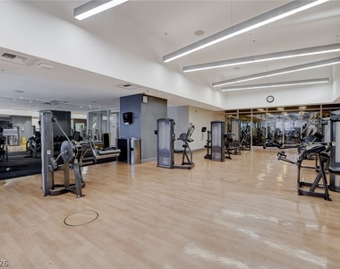 4525 Dean Martin Drive - Photo Thumbnail 46