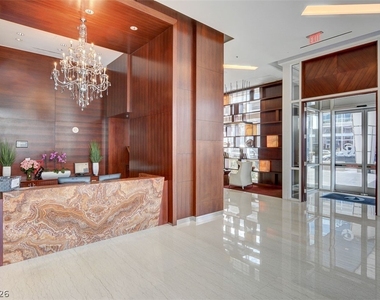 4525 Dean Martin Drive - Photo Thumbnail 64