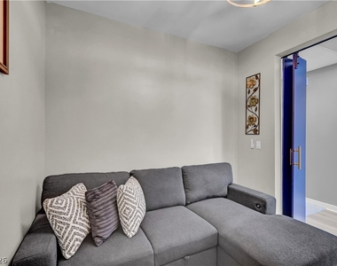 4525 Dean Martin Drive - Photo Thumbnail 31