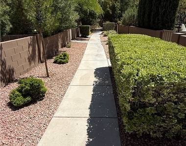 10024 Via Toro Avenue - Photo Thumbnail 8