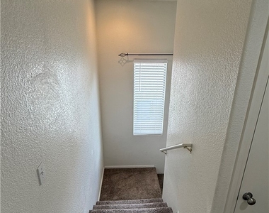 10024 Via Toro Avenue - Photo Thumbnail 23