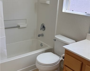 10024 Via Toro Avenue - Photo Thumbnail 22