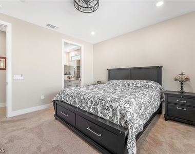 57 Lake Bluff Court - Photo Thumbnail 12