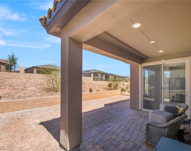 57 Lake Bluff Court - Photo Thumbnail 24