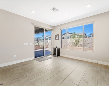 57 Lake Bluff Court - Photo Thumbnail 10