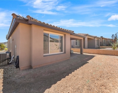 57 Lake Bluff Court - Photo Thumbnail 26