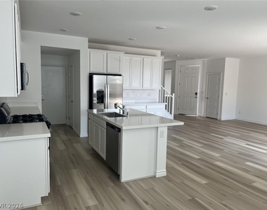 2825 Overlook Brook Street - Photo Thumbnail 7