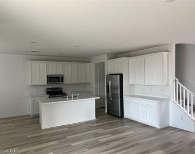 2825 Overlook Brook Street - Photo Thumbnail 5