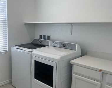 2825 Overlook Brook Street - Photo Thumbnail 13
