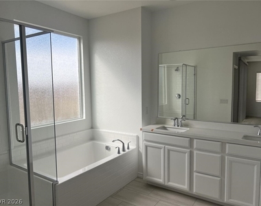 2825 Overlook Brook Street - Photo Thumbnail 24