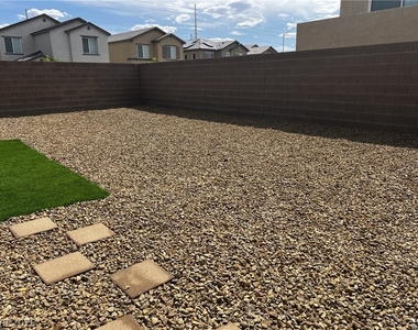 2825 Overlook Brook Street - Photo Thumbnail 32