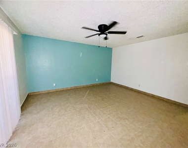 4581 Macher Way - Photo Thumbnail 3