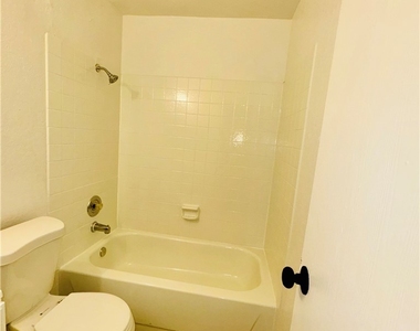 4581 Macher Way - Photo Thumbnail 9
