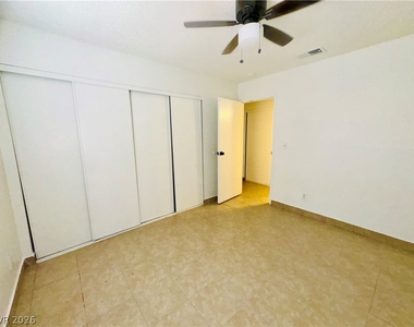 4581 Macher Way - Photo Thumbnail 10