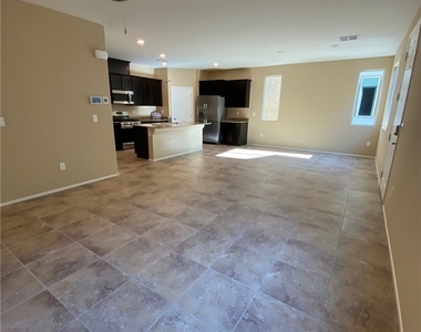 7312 Halo Falls Street - Photo Thumbnail 2