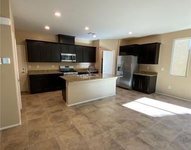 7312 Halo Falls Street - Photo Thumbnail 5