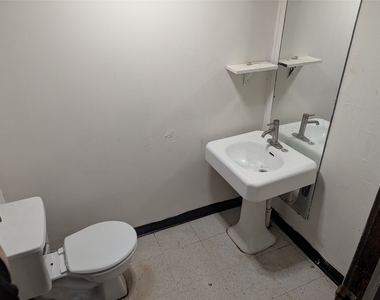 2911 Watson Boulevard - Photo Thumbnail 4